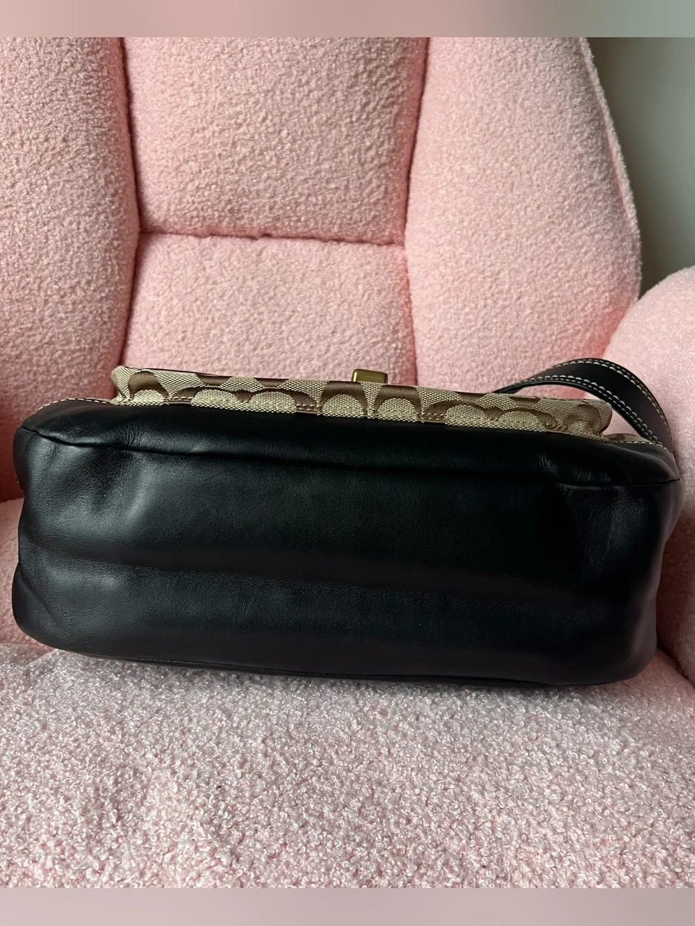 Vintage Coach Signature Legacy Turnlock Ali Shoulder Bag